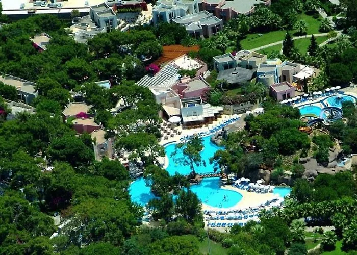 Blue Waters Club 5* سيدي