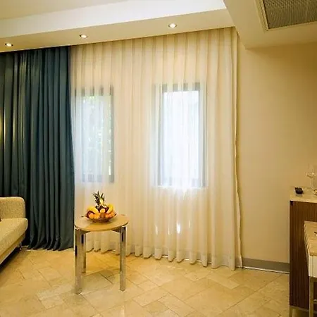 Blue Waters Club 5*